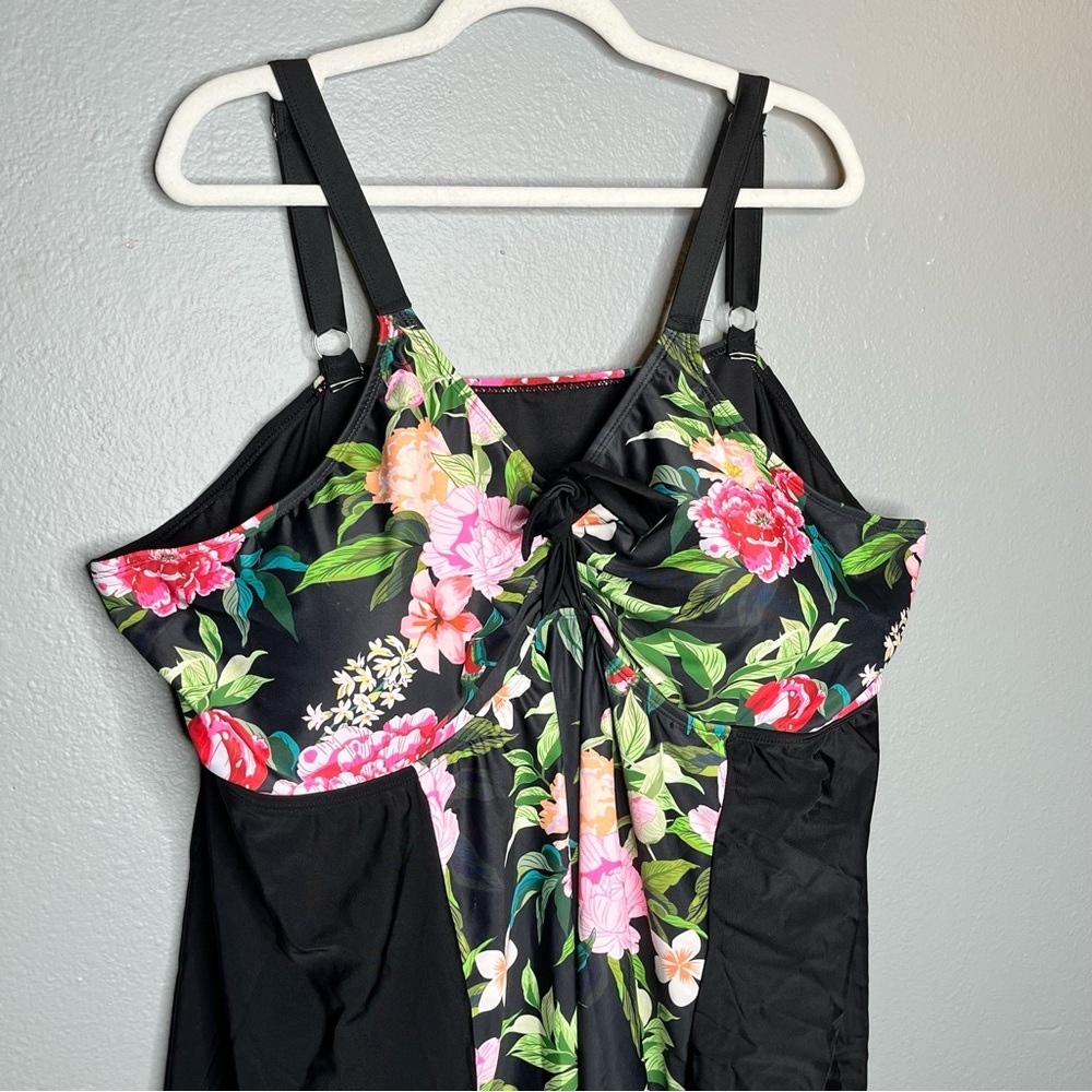 Bloomchic Women's One Piece Floral Resortwear Swimsuit - Picture 9 of 9